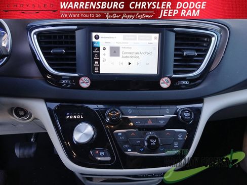 Used 2023 Chrysler Voyager LX FWD image 22