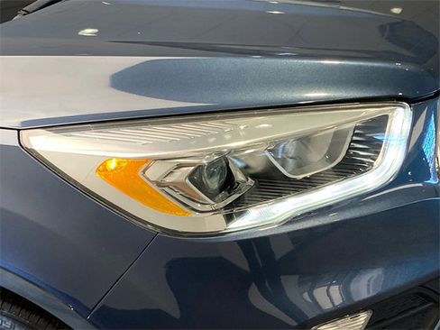 Used 2018 Ford Escape SEL image 6