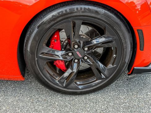Used 2019 Chevrolet Camaro SS RWD image 34