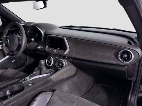 Used 2017 Chevrolet Camaro ZL1 RWD image 26