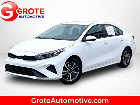 Used 2024 Kia Forte LXS FWD image 1