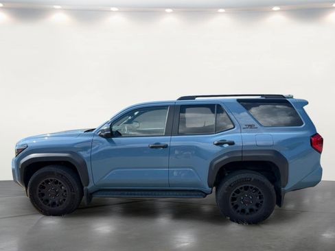 Used 2025 Toyota 4Runner TRD Off-Road Premium AWD/4WD image 6