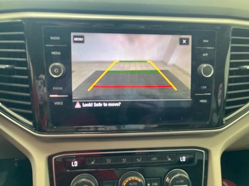 Used 2021 Volkswagen Atlas SEL FWD image 15