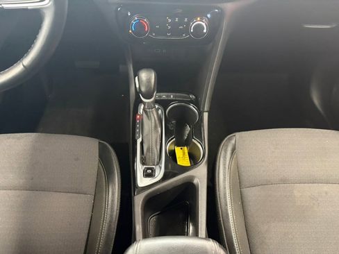 Used 2021 Buick Encore GX Preferred w/ Cold Weather Comfort Package image 27