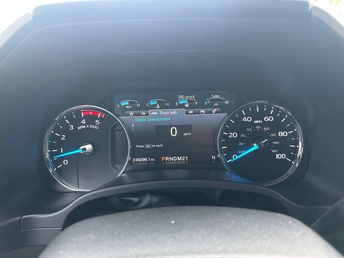 Used 2017 Ford F250 Lariat w/ Chrome Package AWD/4WD image 17