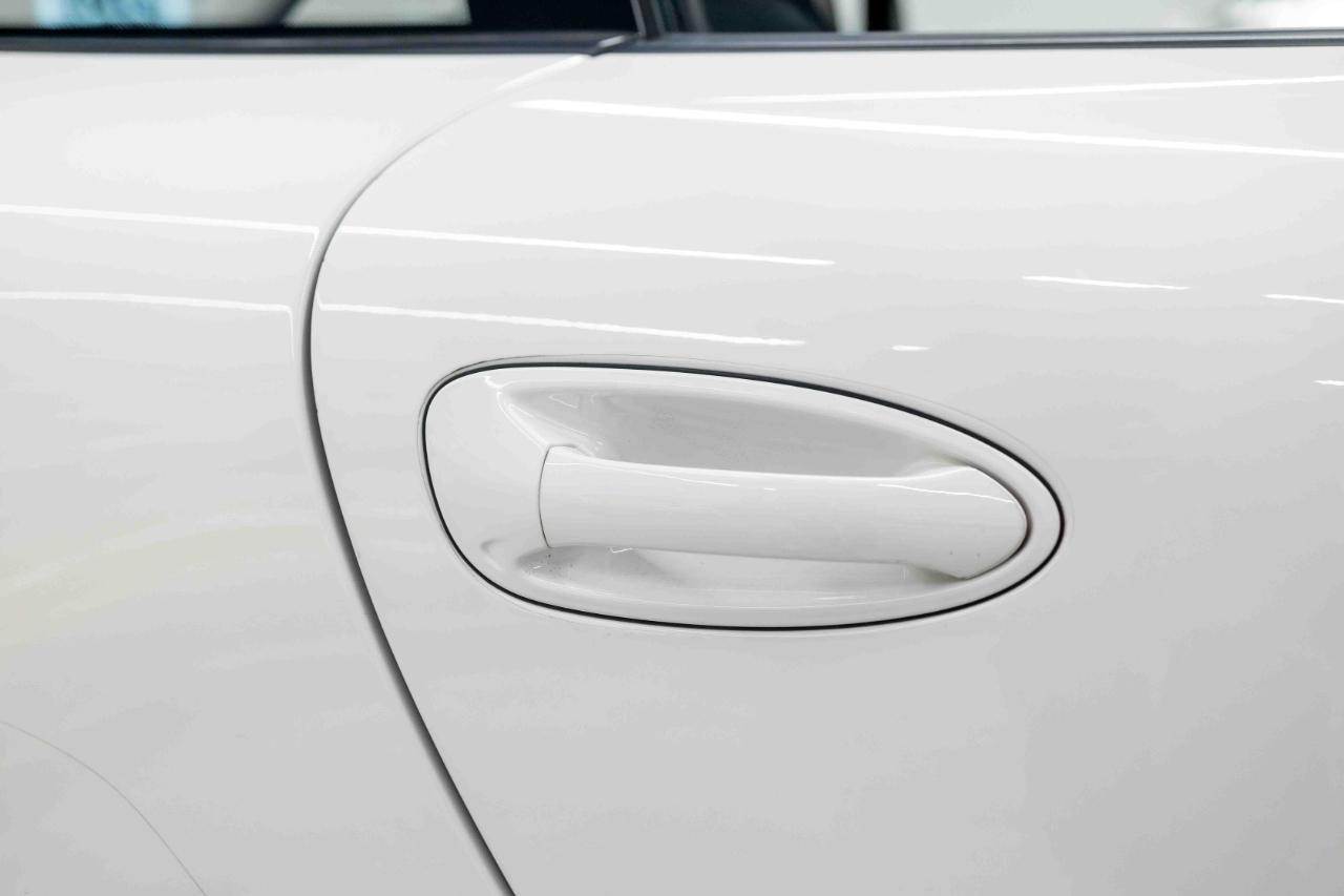 Used 2010 Porsche 911 GT3 RWD image 27