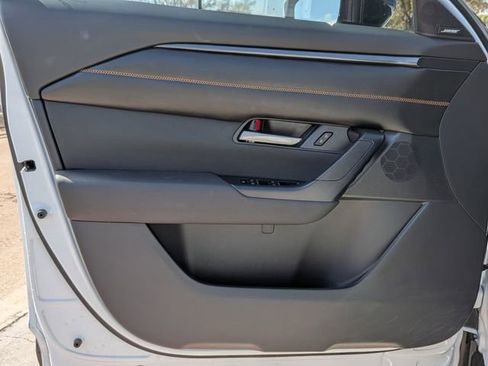 Certified 2025 MAZDA CX-50 AWD 2.5 Hybrid w/ Weather Package image 10