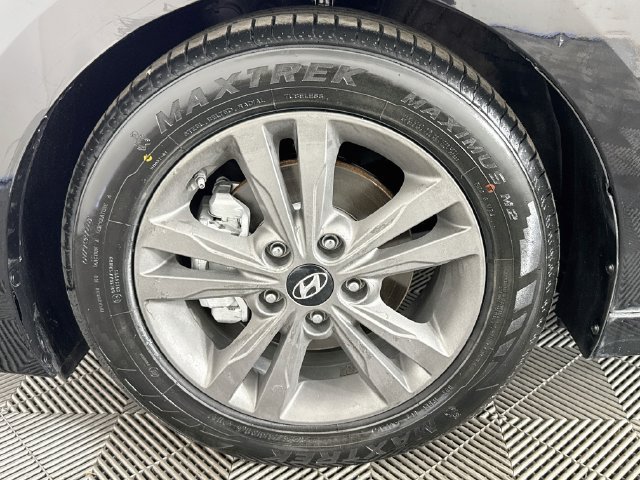 Used 2018 Hyundai Elantra SEL FWD image 34