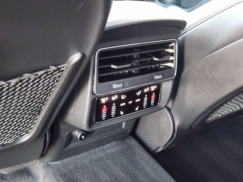 Used 2021 Audi Q8 Prestige w/ Prestige Package image 32