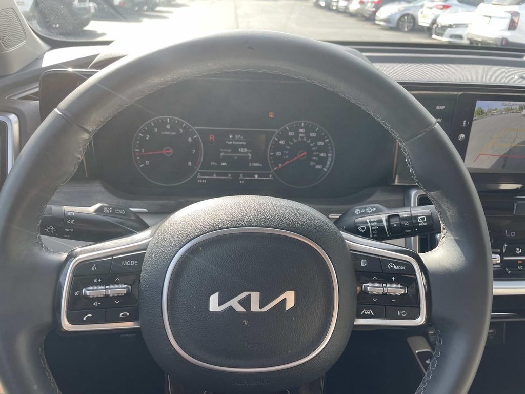 Used 2023 Kia Sorento S w/ Panoramic Sunroof Package AWD/4WD image 28