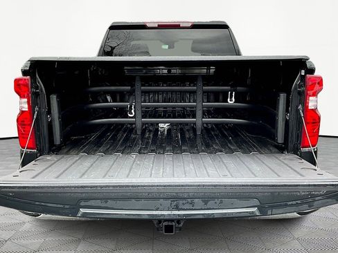 Used 2023 Chevrolet Silverado 1500 LT image 8
