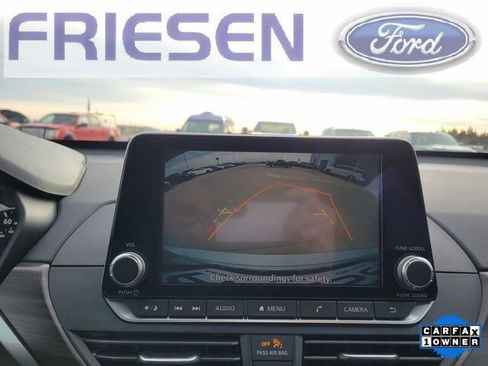 Used 2024 Nissan Altima 2.5 SV image 21