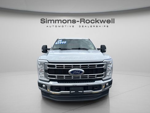 Used 2024 Ford F250 XLT AWD/4WD image 1