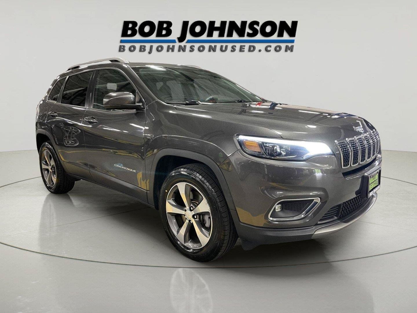Used 2019 Jeep Cherokee Limited AWD/4WD image 2