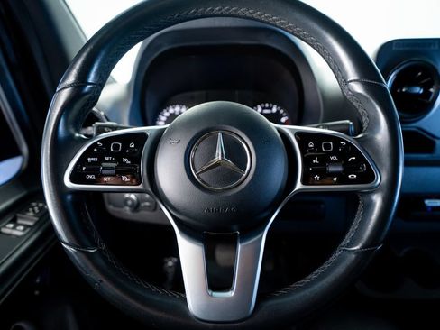 Used 2019 Mercedes-Benz Sprinter 170 image 24