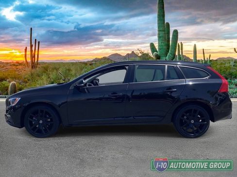 Used 2018 Volvo V60 T5 Dynamic w/ Vision Package FWD image 6