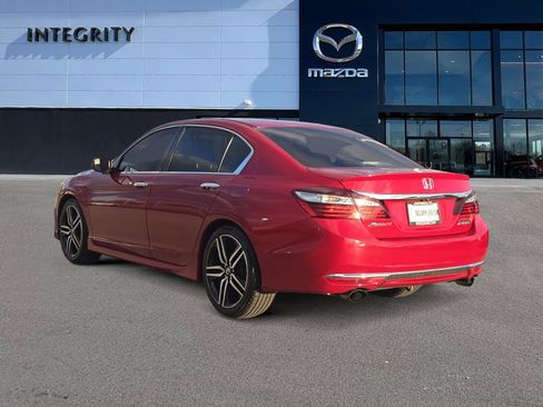 Used 2017 Honda Accord Sport Special Edition image 4