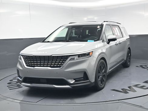 Used 2022 Kia Carnival SX Prestige image 11