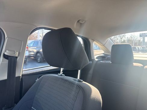 Used 2012 Ford Focus SEL w/ SEL/Titanium Winter Pkg image 39