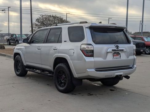 Used 2023 Toyota 4Runner SR5 Premium image 10