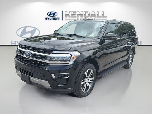 Used 2024 Ford Expedition Max Limited RWD image 3