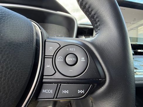 Used 2025 Toyota Corolla SE FWD image 25