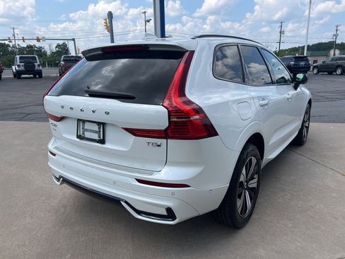 Certified 2025 Volvo XC60 T8 Plus w/ Protection Package Premier image 5