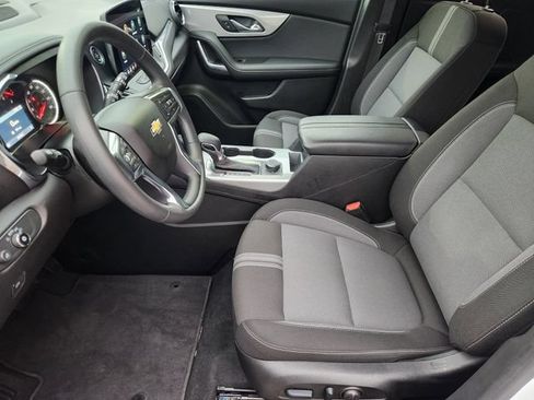 Used 2025 Chevrolet Blazer LT FWD image 10