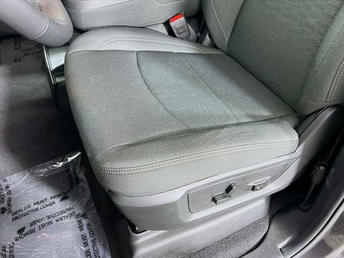 Certified 2026 RAM 2500 Big Horn AWD/4WD image 19