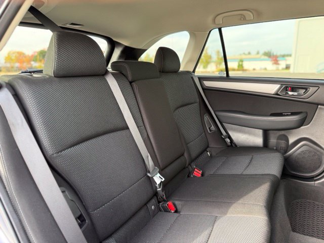 Used 2017 Subaru Outback 2.5i Premium AWD/4WD image 32