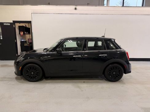 Certified 2024 MINI Cooper 4-Door Hardtop image 2