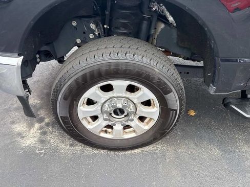 Used 2024 Ford F250 XLT w/ Snow Plow Prep Package image 11