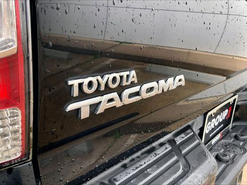 Used 2015 Toyota Tacoma PreRunner w/ TRD Sport Package RWD image 27