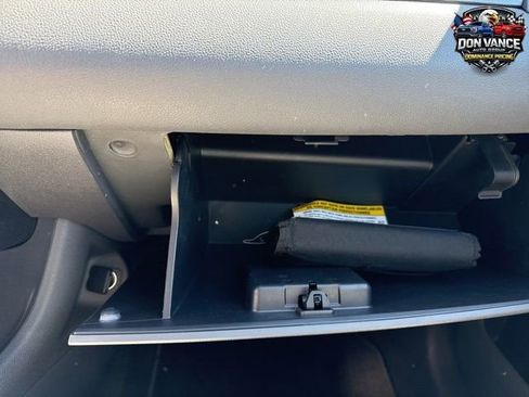 Used 2013 Ford Edge SEL FWD image 22