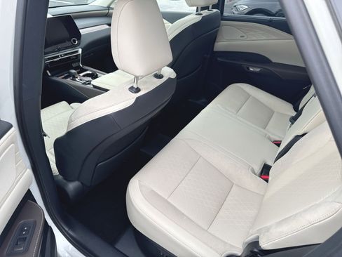 Used 2024 Lexus RX 450h AWD w/ Convenience Package image 25