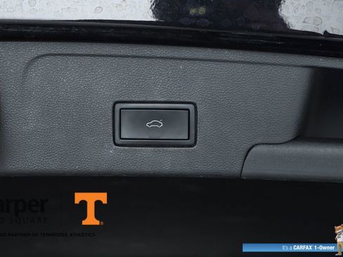 Used 2023 Volkswagen Atlas Cross Sport SE w/ Panoramic Sunroof Package image 31