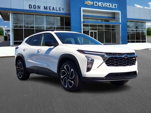 New 2026 Chevrolet Trax RS w/ Driver Confidence Package image 1