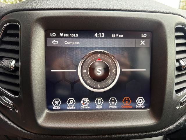 Used 2020 Jeep Compass Trailhawk AWD/4WD image 28