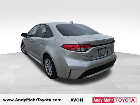 Used 2020 Toyota Corolla LE FWD image 5