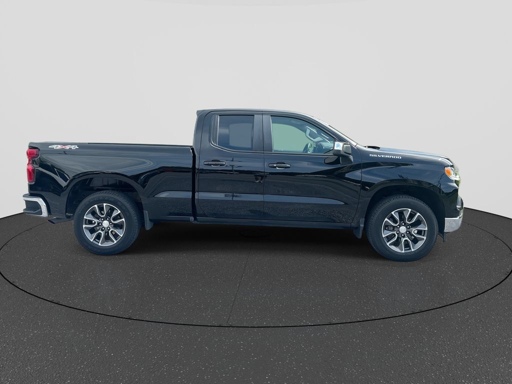 Used 2023 Chevrolet Silverado 1500 LT AWD/4WD image 9