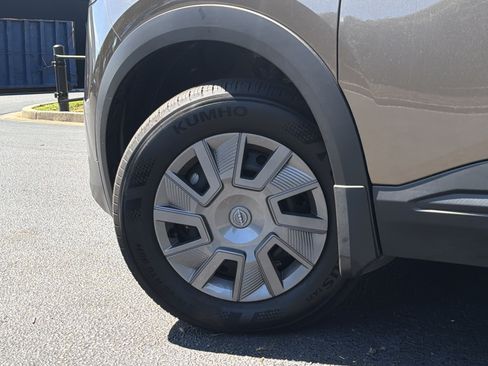 Used 2025 Nissan Kicks S FWD image 14