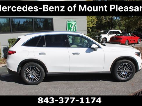 Certified 2025 Mercedes-Benz GLC 300 image 3