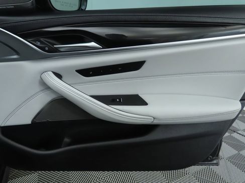 Used 2022 BMW M5 w/ Competition Package image 26