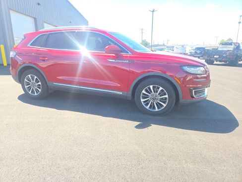 Used 2019 Lincoln Nautilus Select FWD image 18