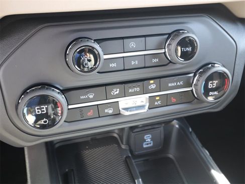 New 2025 Ford Bronco Big Bend image 21