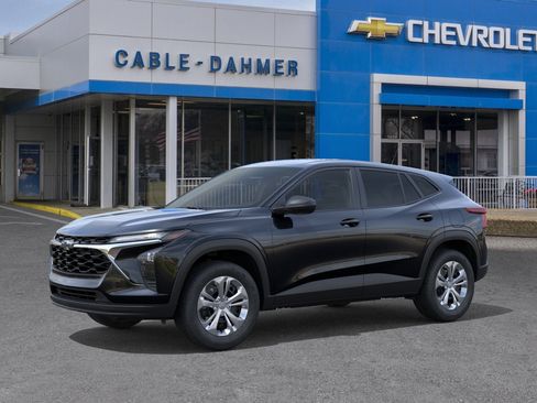 New 2026 Chevrolet Trax LS FWD image 2