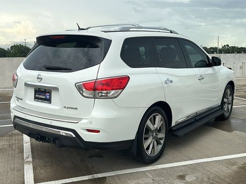 Used 2014 Nissan Pathfinder Platinum w/ Platinum Premium Package FWD image 14