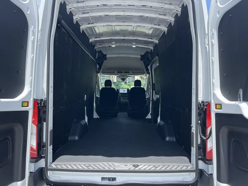 New 2026 Ford Transit 350 148 High Roof Extended RWD image 18