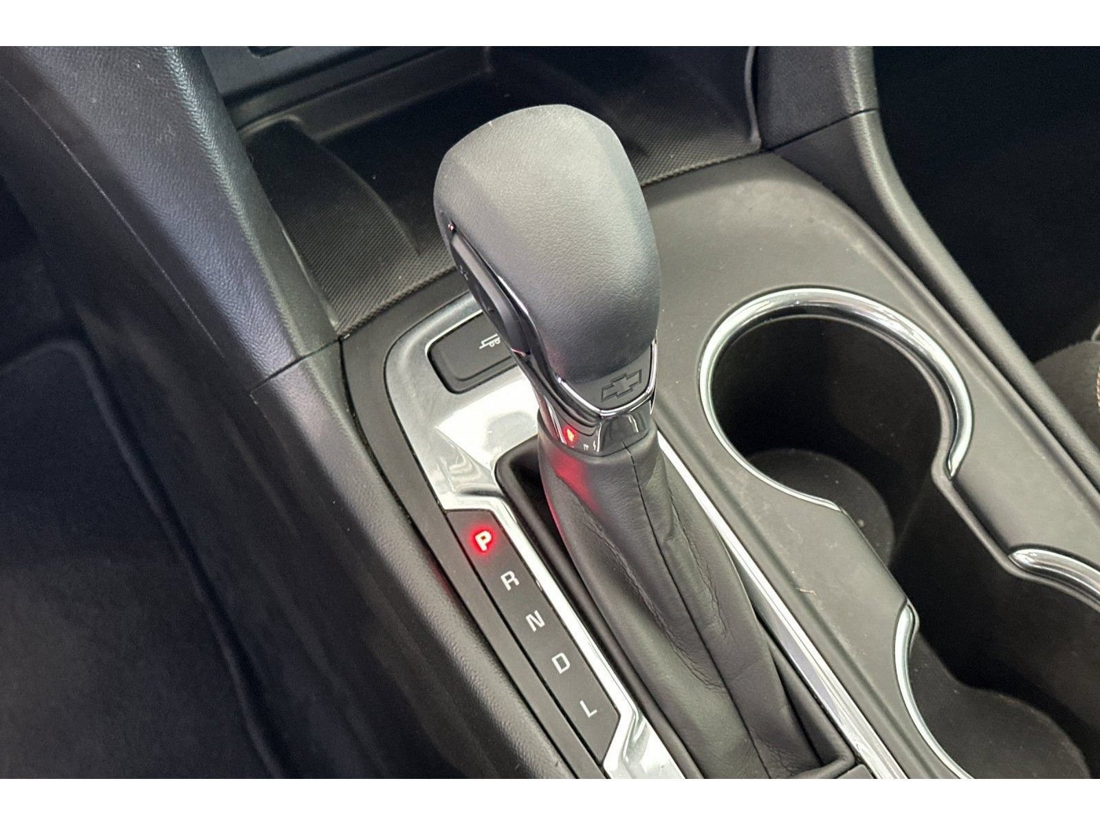 Used 2020 Chevrolet Equinox Premier w/ Premier Redline Edition FWD image 21