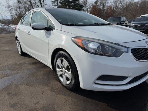 Used 2016 Kia Forte LX image 12